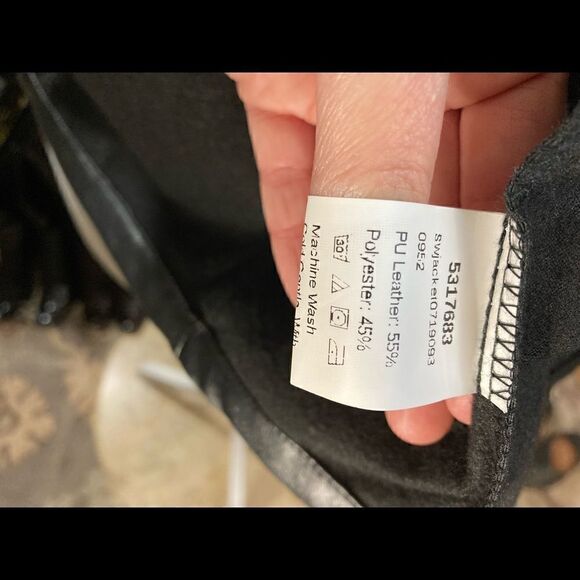 Black Faux Leather Cropped Button Down Lightweight Jacket - Picture 11 of 13